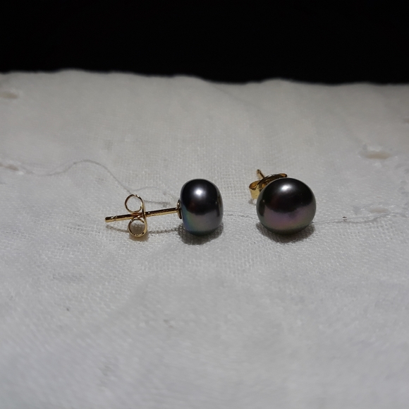 Tahitian Pearl 14k Studs - Picture 3 of 4